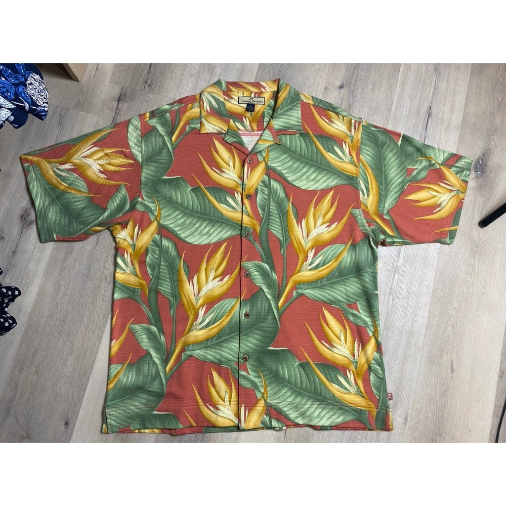 Tommy Bahama Men's Hawaiian Shirt Large Silk Floral Short Sleeve with Button-Up
